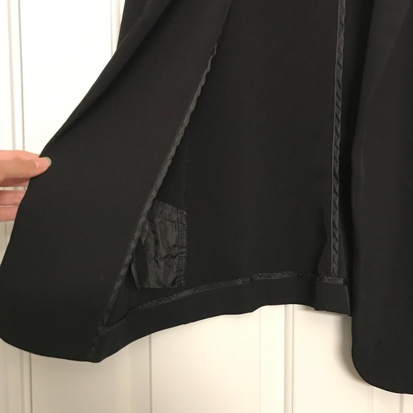 Women's H&M Slinky Lightweight Black Blazer In Size 6 - Picture 5 of 12